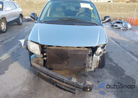 2006 Chrysler Town & Country z USA, uszkodzony, nr VIN 1A4GP45R96B690749